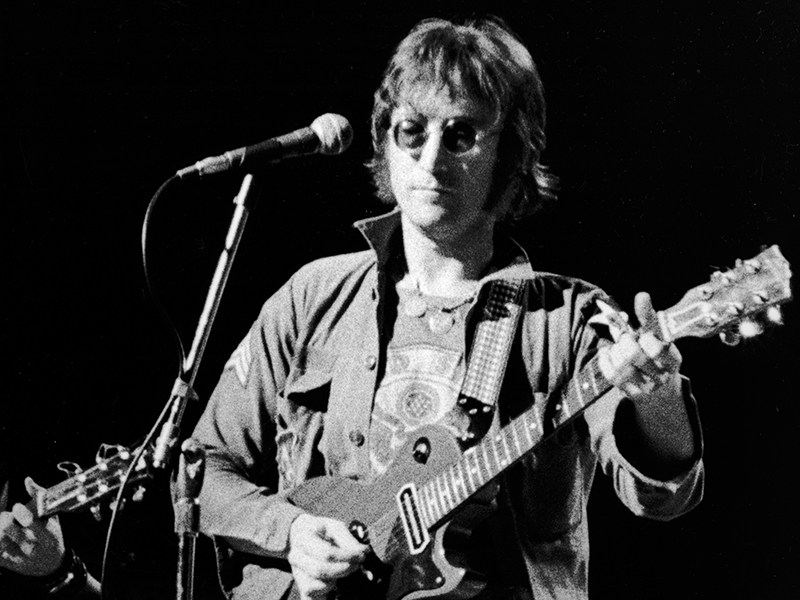 新的'想象'盒子套装庆祝约翰列侬的第78岁生日