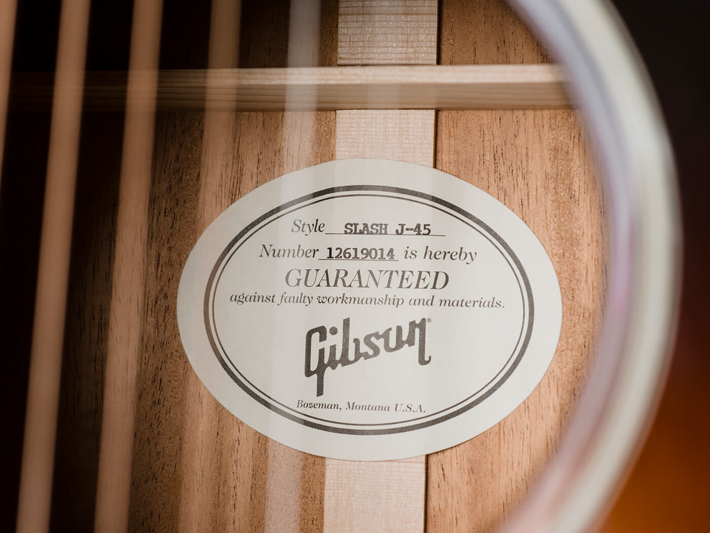 Gibson Slash J45（内部）