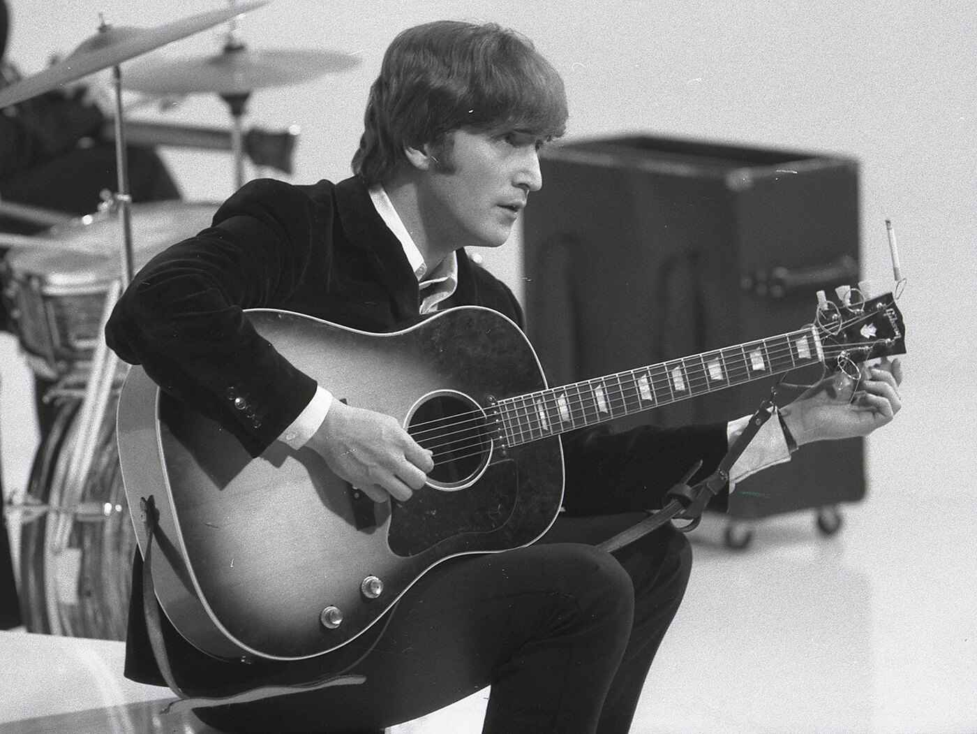 约翰·列侬和他的吉布森j160e