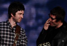 Noel和Liam Gallagher Onstage