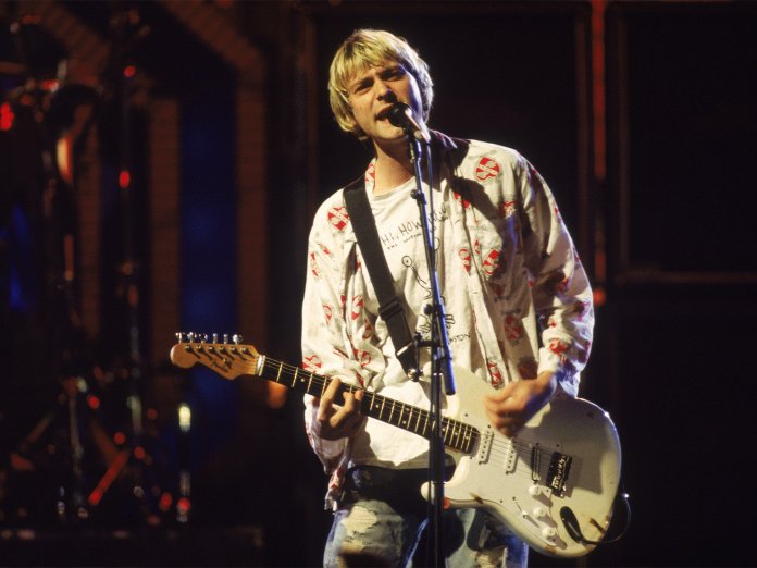 Kurt Cobain在舞台上