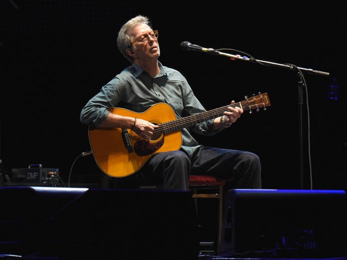 埃里克·克莱普顿（Eric Clapton）在舞台上