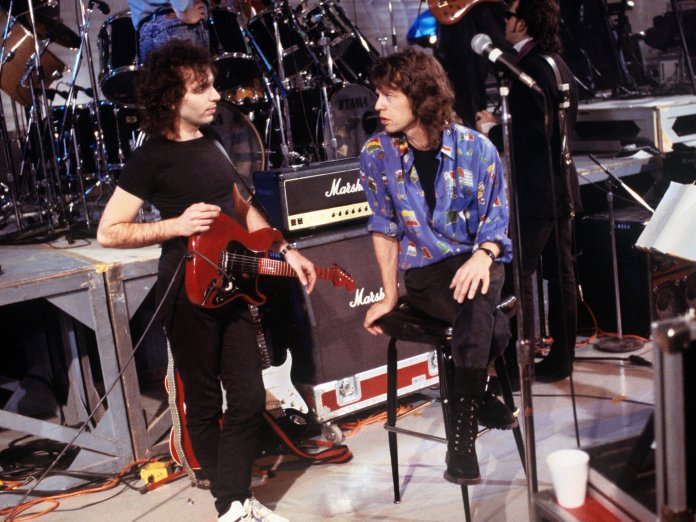 乔·萨特里亚尼（Joe Satriani）和米克·贾格尔（Mick Jagger）