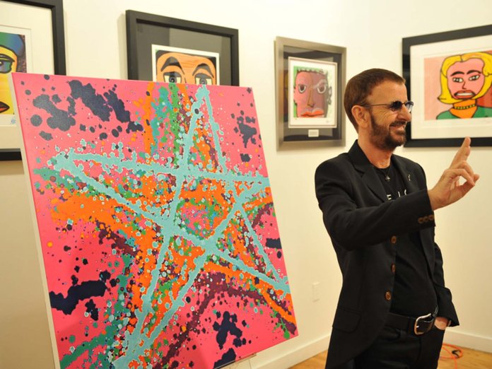 林戈·斯塔尔（Ringo Starr）在他的纽约画廊开幕式